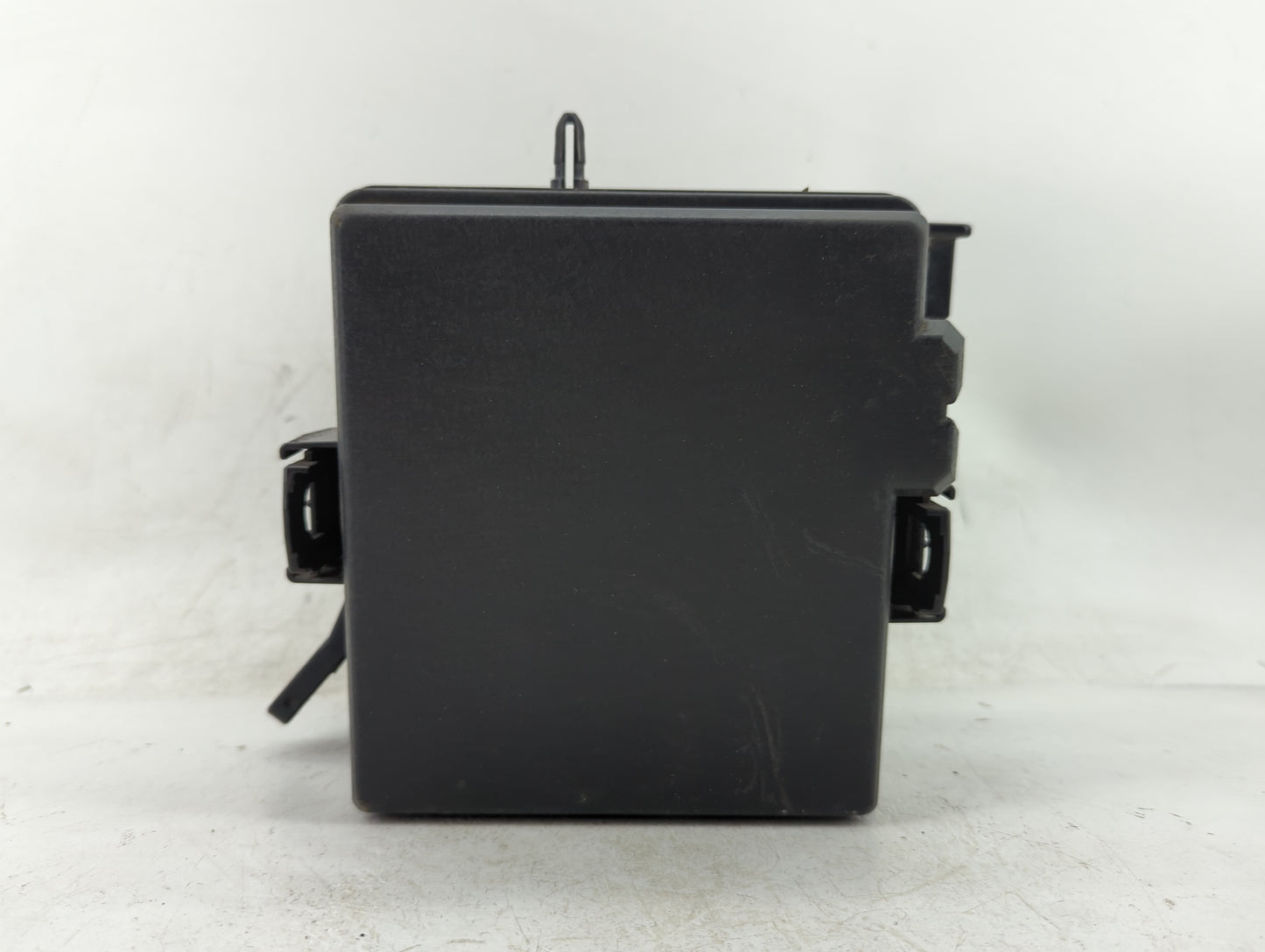 2016-2018 Hyundai Tucson Fusebox Fuse Box Panel Relay Module P/N:91941-D3020 Fits Fits 2016 2017 2018 OEM Used Auto Parts - 