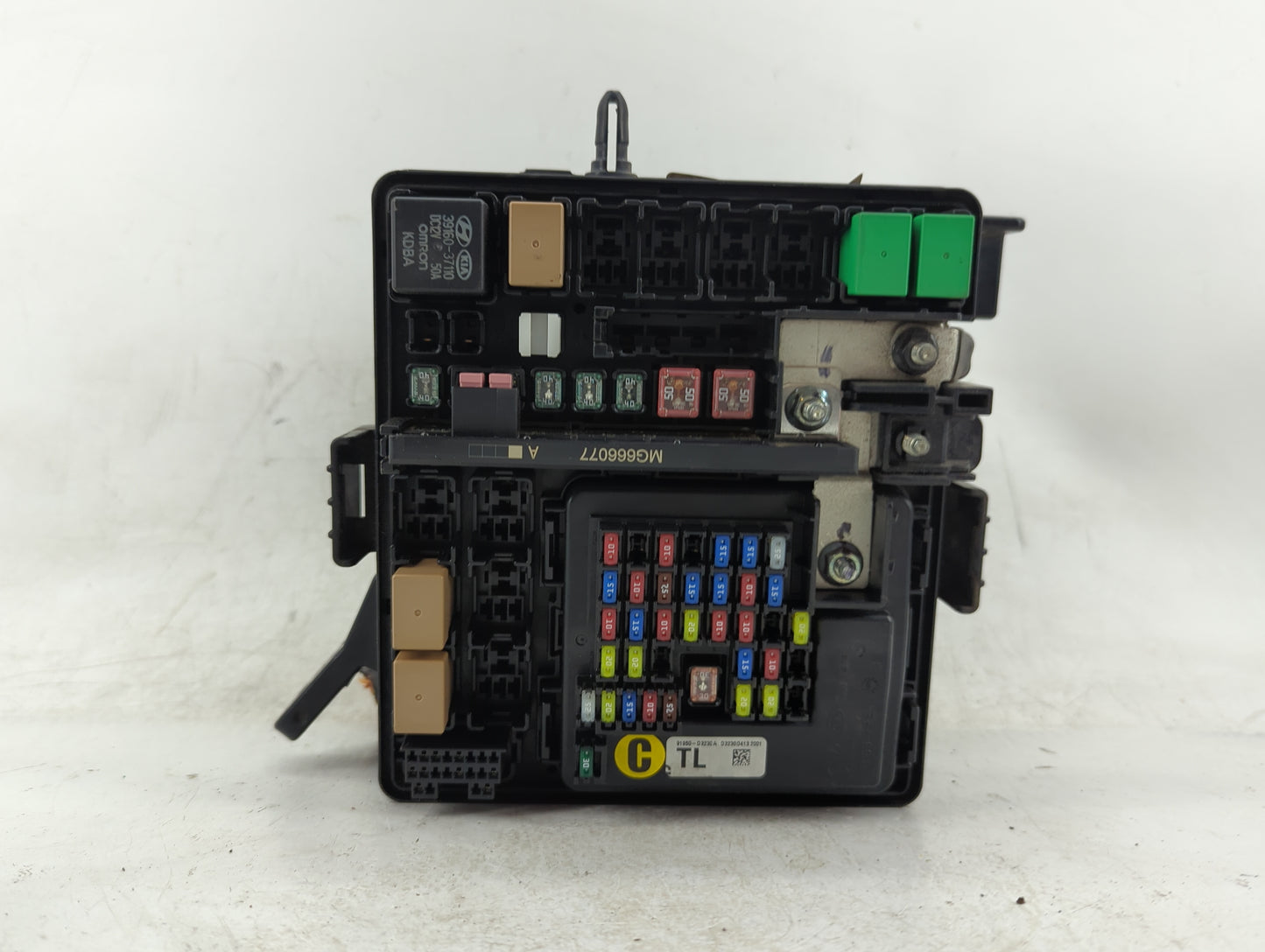 2016-2018 Hyundai Tucson Fusebox Fuse Box Panel Relay Module P/N:91941-D3020 Fits Fits 2016 2017 2018 OEM Used Auto Parts - 