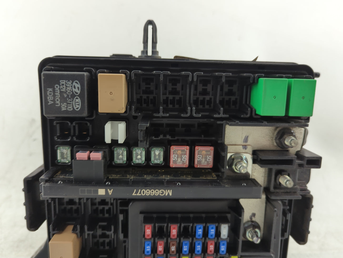 2016-2018 Hyundai Tucson Fusebox Fuse Box Panel Relay Module P/N:91941-D3020 Fits Fits 2016 2017 2018 OEM Used Auto Parts - 