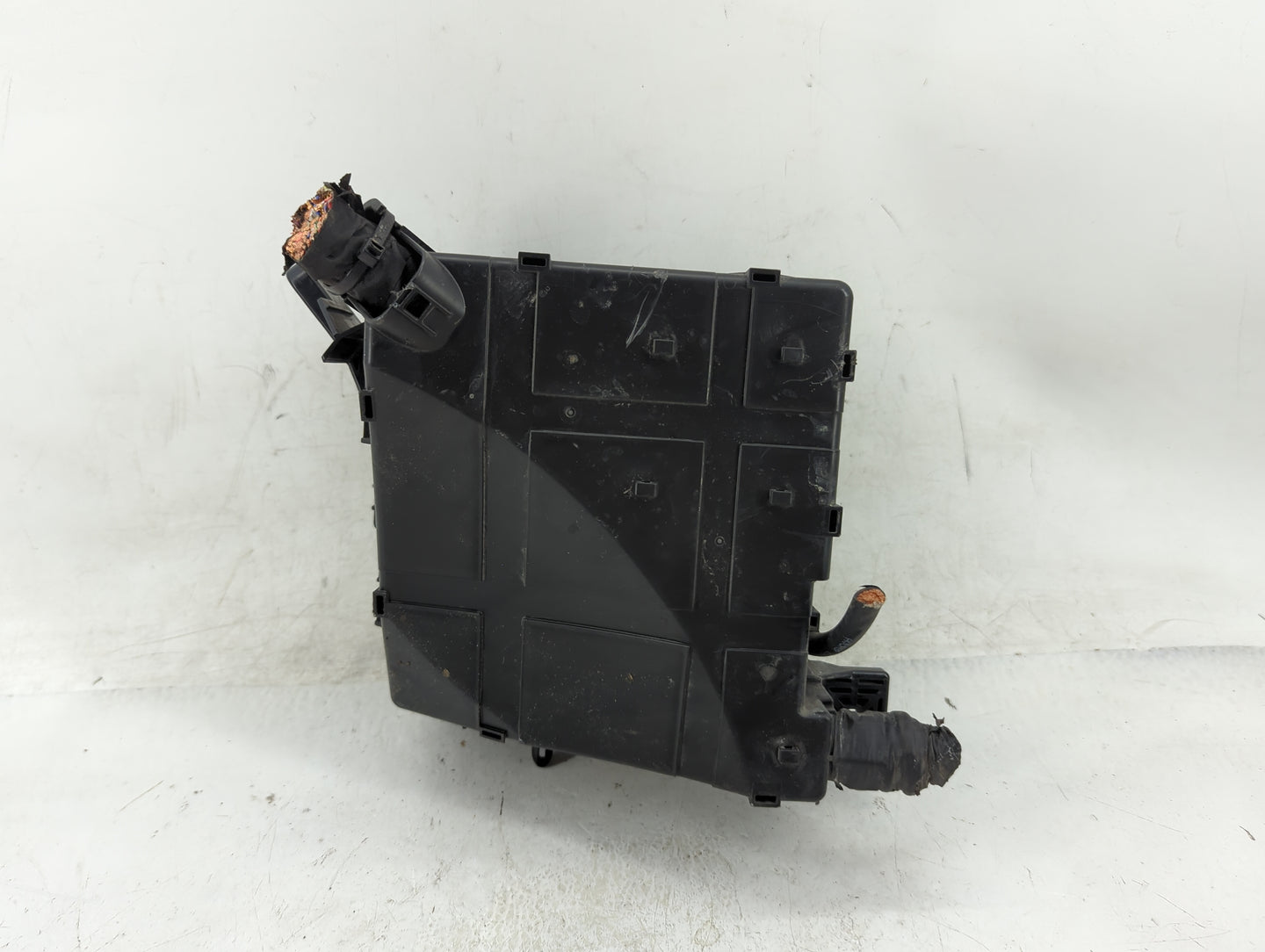 2016-2018 Hyundai Tucson Fusebox Fuse Box Panel Relay Module P/N:91941-D3020 Fits Fits 2016 2017 2018 OEM Used Auto Parts - 