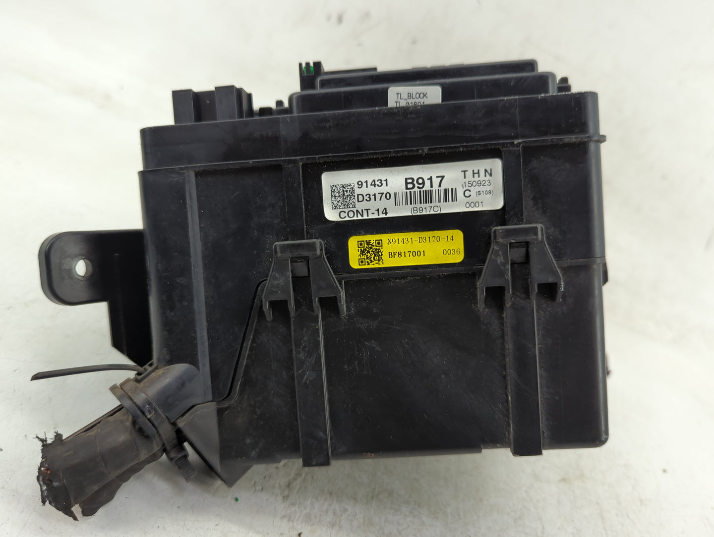2016-2018 Hyundai Tucson Fusebox Fuse Box Panel Relay Module P/N:N91431-D3170 91431D D3170 Fits Fits 2016 2017 2018 OEM Used