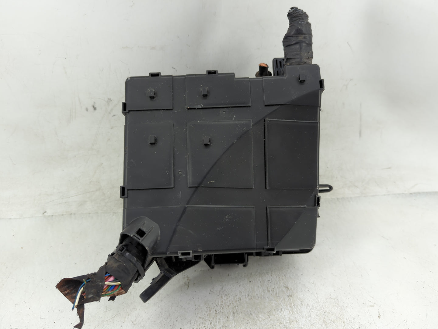 2016-2018 Hyundai Tucson Fusebox Fuse Box Panel Relay Module P/N:91941-D3021 Fits Fits 2016 2017 2018 OEM Used Auto Parts - 