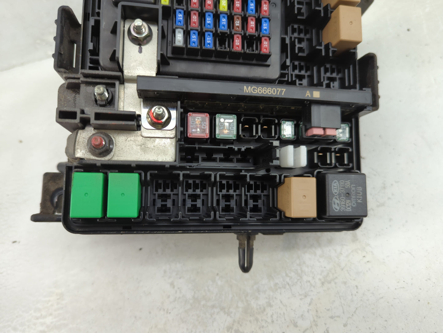 2016-2018 Hyundai Tucson Fusebox Fuse Box Panel Relay Module P/N:91941-D3020 Fits Fits 2016 2017 2018 OEM Used Auto Parts - 