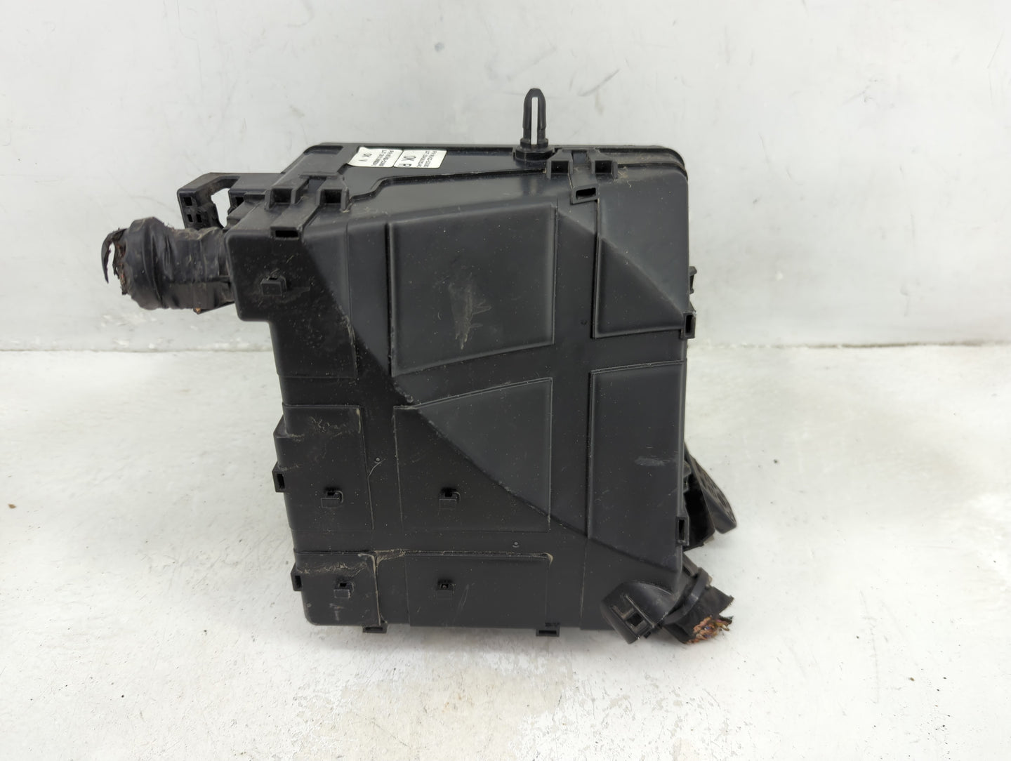 2016-2018 Hyundai Tucson Fusebox Fuse Box Panel Relay Module P/N:91941-D3020 Fits Fits 2016 2017 2018 OEM Used Auto Parts - 