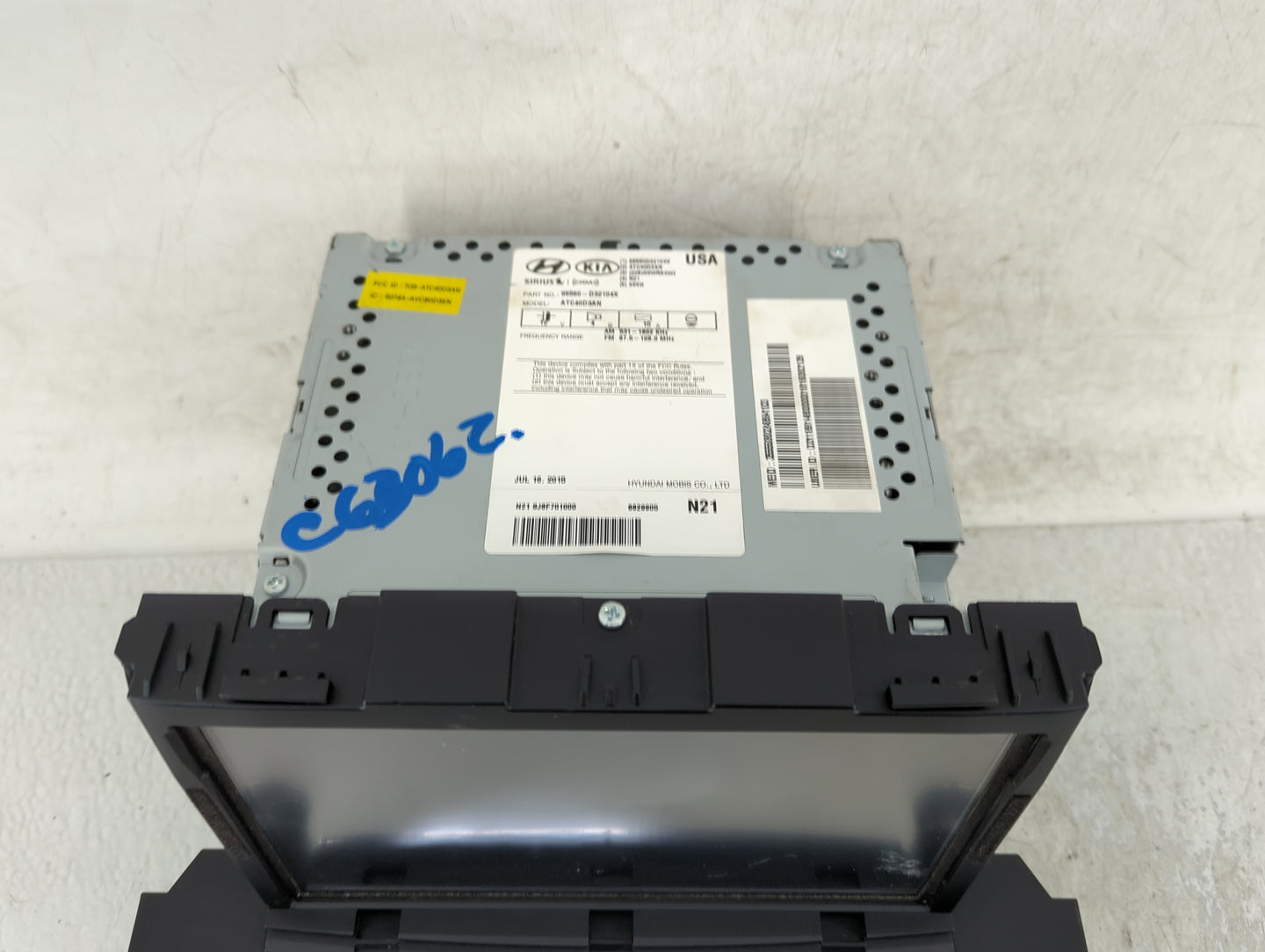 2016-2018 Hyundai Tucson Radio AM FM Cd Player Receiver Replacement Fits Fits 2016 2017 2018 OEM Used Auto Parts - Oemusedau