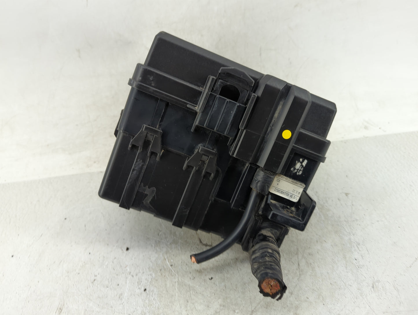2016-2018 Hyundai Tucson Fusebox Fuse Box Panel Relay Module Fits Fits 2016 2017 2018 OEM Used Auto Parts - Oemusedautoparts
