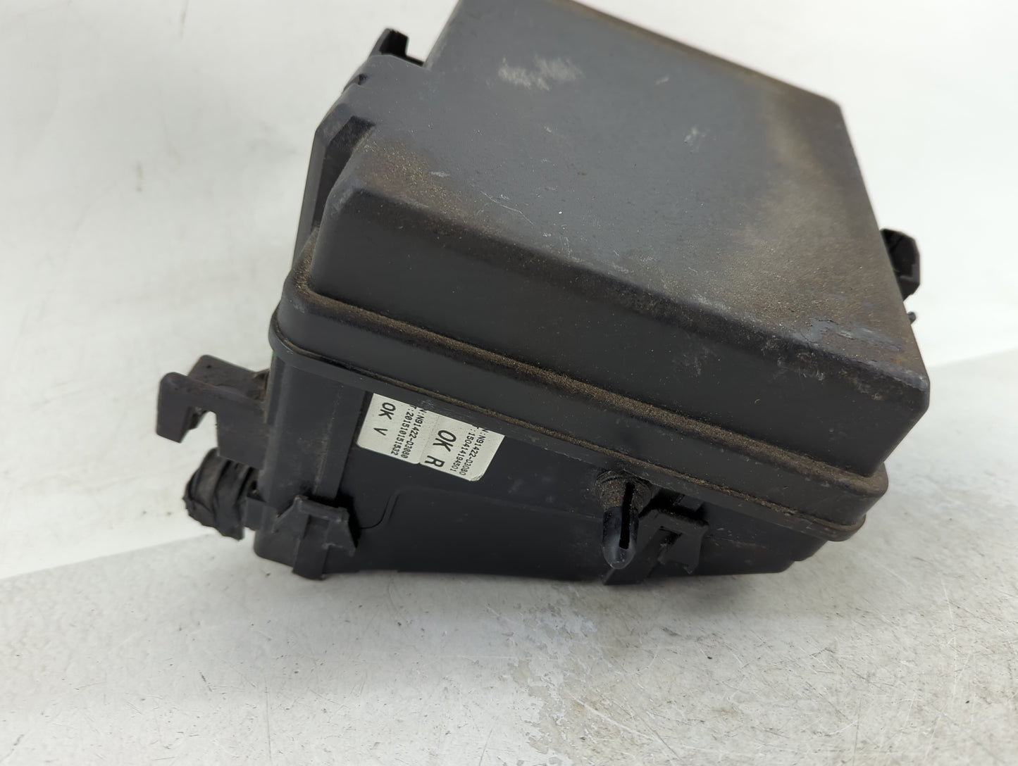 2016-2018 Hyundai Tucson Fusebox Fuse Box Panel Relay Module P/N:91422D3080 Fits Fits 2016 2017 2018 OEM Used Auto Parts - O