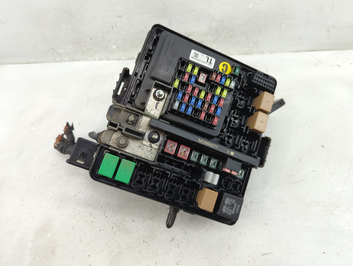 2016-2018 Hyundai Tucson Fusebox Fuse Box Panel Relay Module P/N:N91431-D3171 Fits Fits 2016 2017 2018 OEM Used Auto Parts -