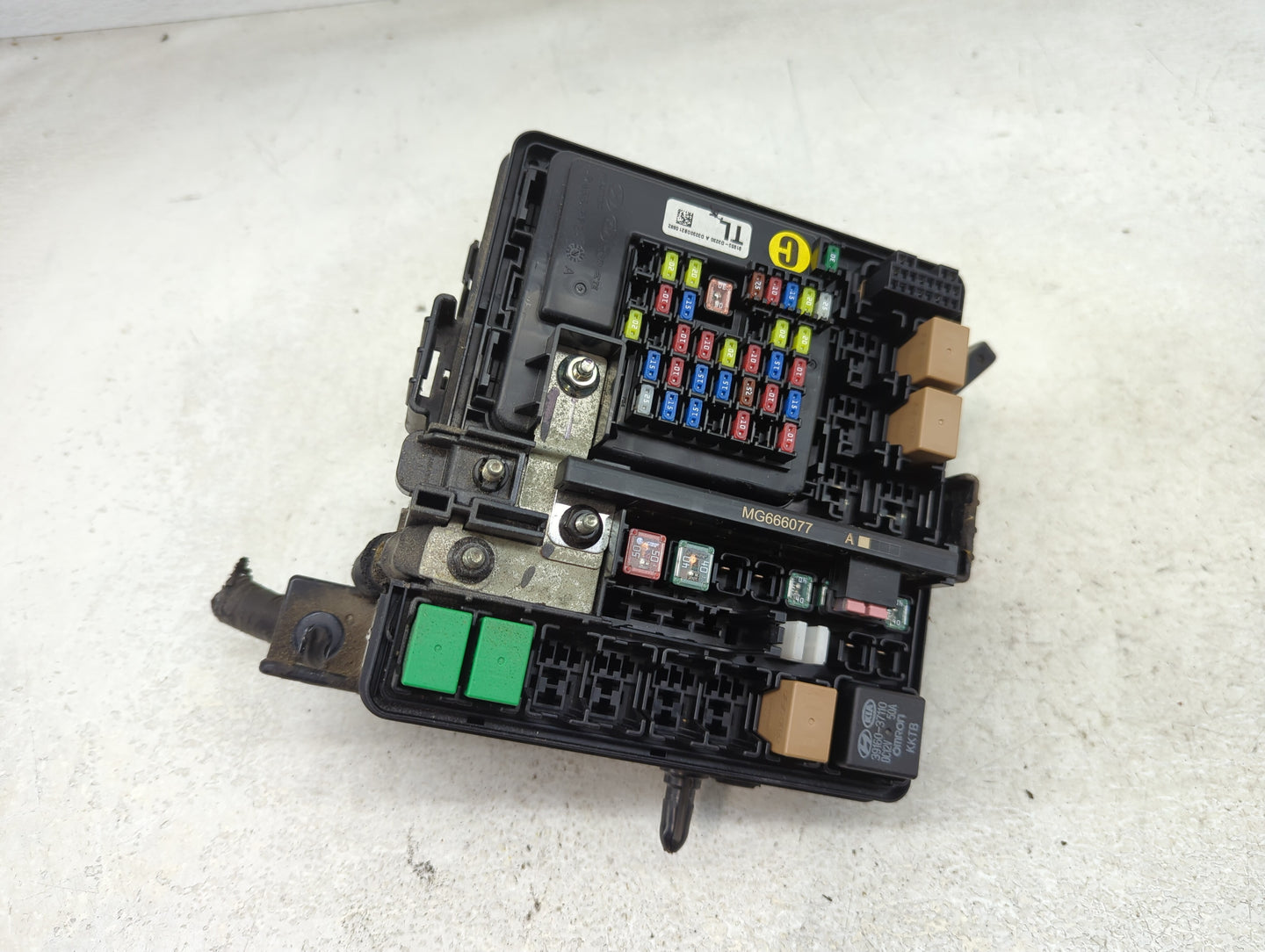 2016-2018 Hyundai Tucson Fusebox Fuse Box Panel Relay Module P/N:91941-D3021 Fits Fits 2016 2017 2018 OEM Used Auto Parts - 