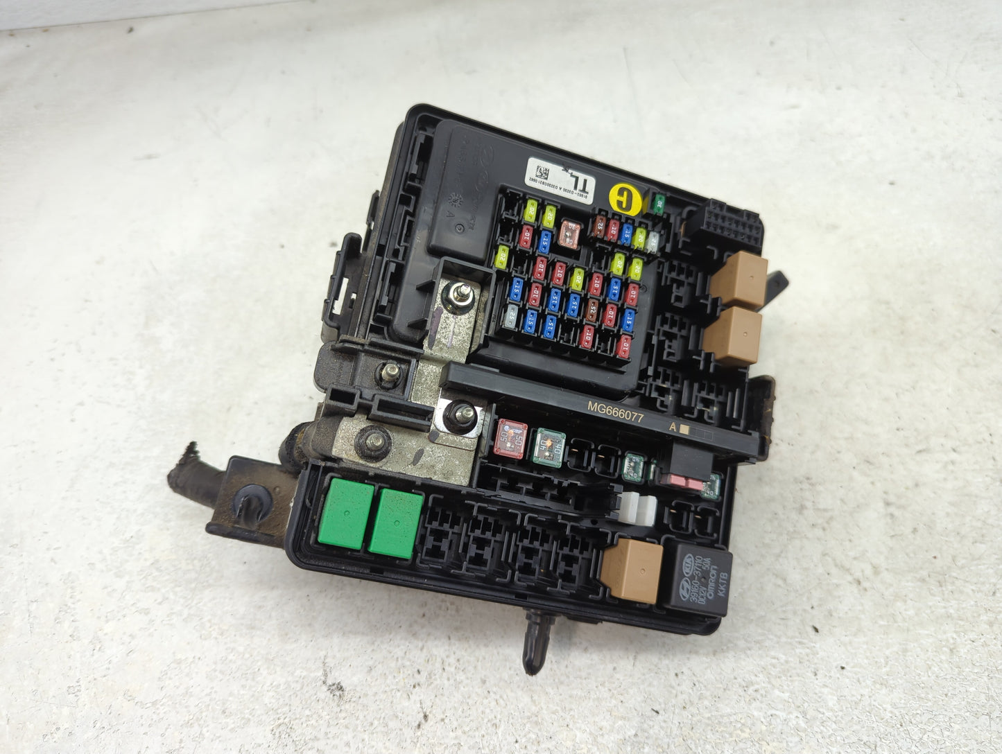 2016-2018 Hyundai Tucson Fusebox Fuse Box Panel Relay Module P/N:91941-D3021 Fits Fits 2016 2017 2018 OEM Used Auto Parts - 