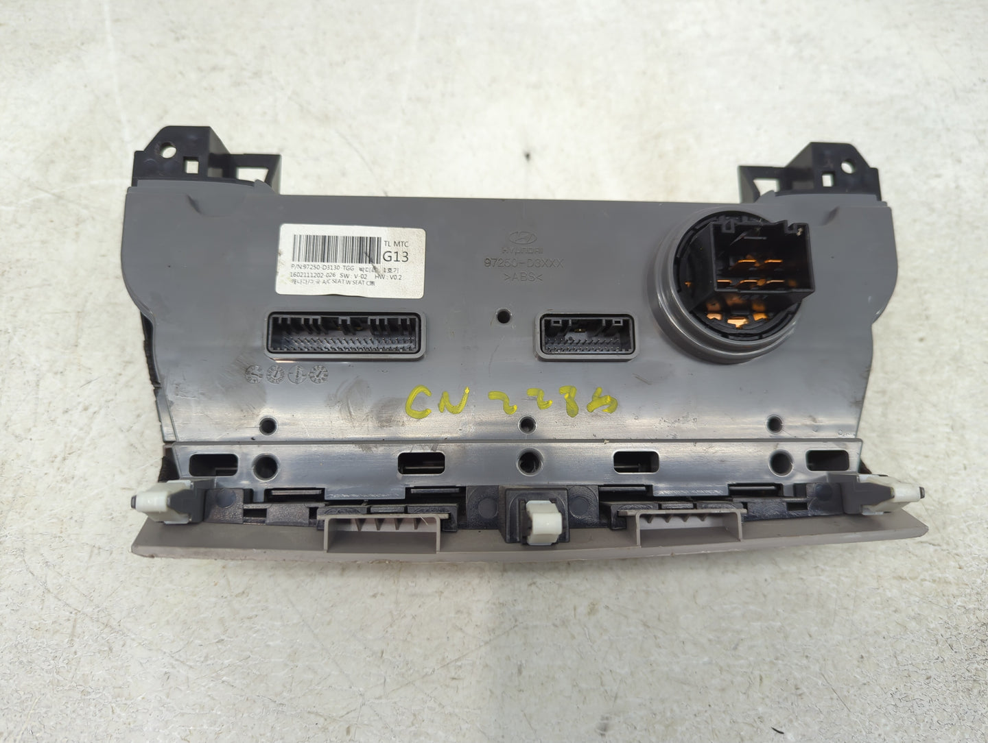 2016-2018 Hyundai Tucson Climate Control Module Temperature AC/Heater Replacement P/N:97250-D3130-TGG Fits Fits 2016 2017 20