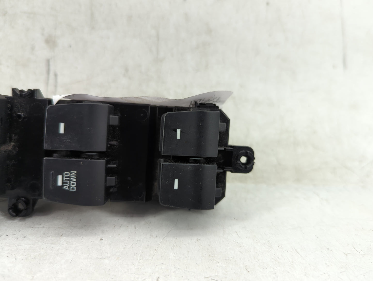2016-2021 Hyundai Tucson Master Power Window Switch Replacement Driver Side Left P/N:93570-D3070 Fits OEM Used Auto Parts - 