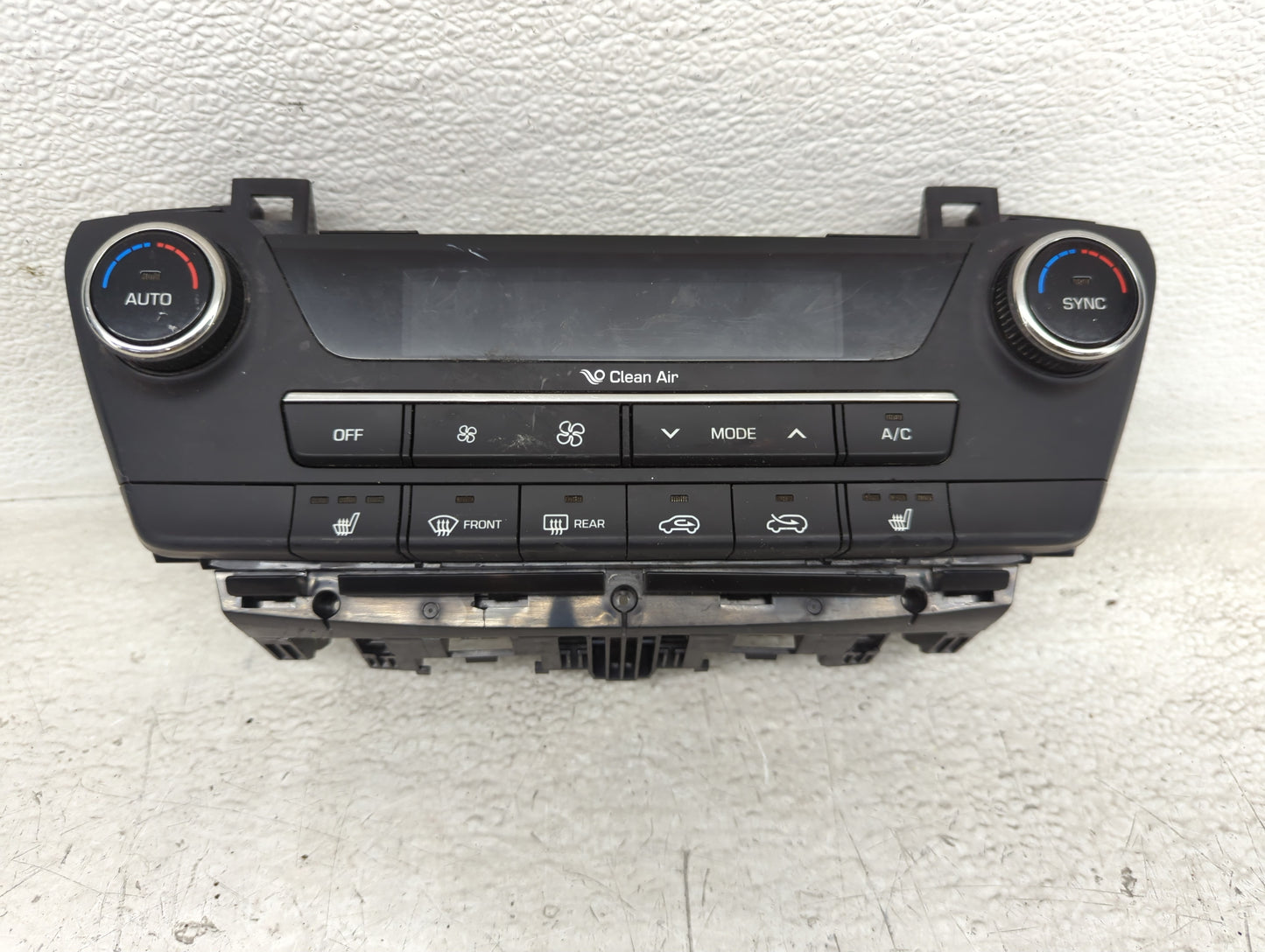 2016-2018 Hyundai Tucson Climate Control Module Temperature AC/Heater Replacement P/N:97250-D7XXX 97250-D3XXX Fits OEM Used 