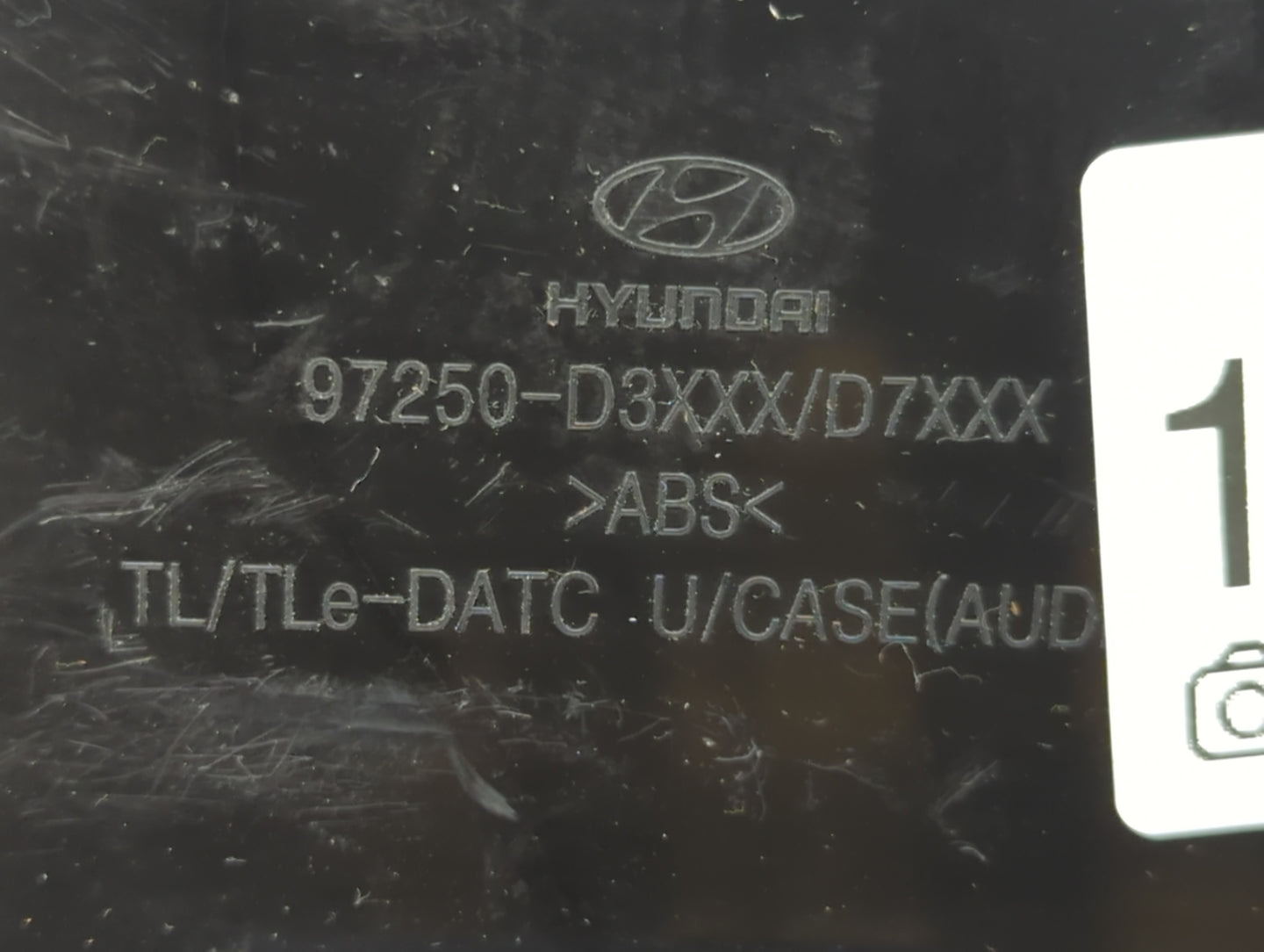 2016-2018 Hyundai Tucson Climate Control Module Temperature AC/Heater Replacement P/N:97250-D7XXX 97250-D3XXX Fits OEM Used 