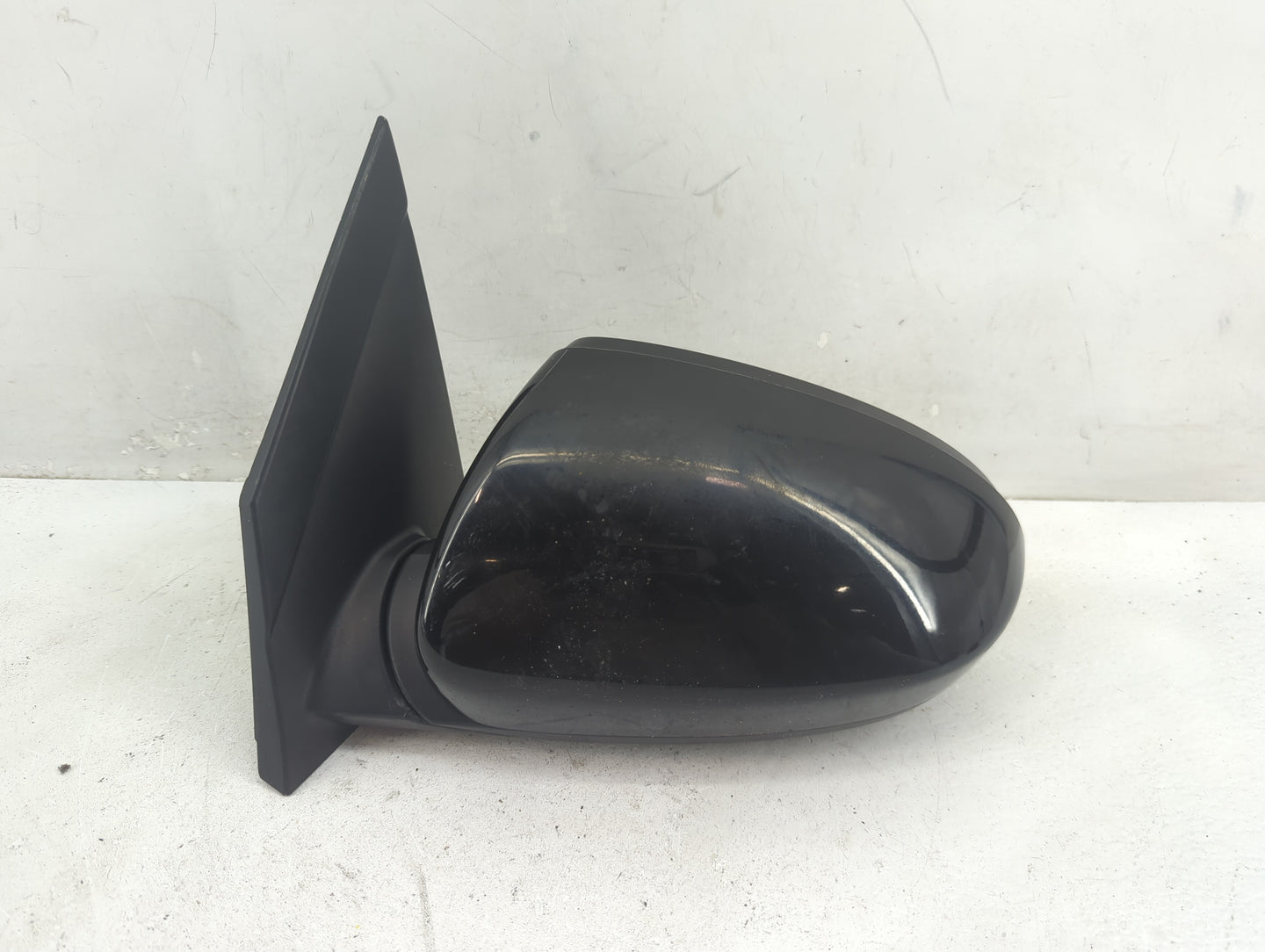 2016-2018 Hyundai Tucson Driver Side View Mirror - Left Door Mirror OEM Used - Oemusedautoparts1.com