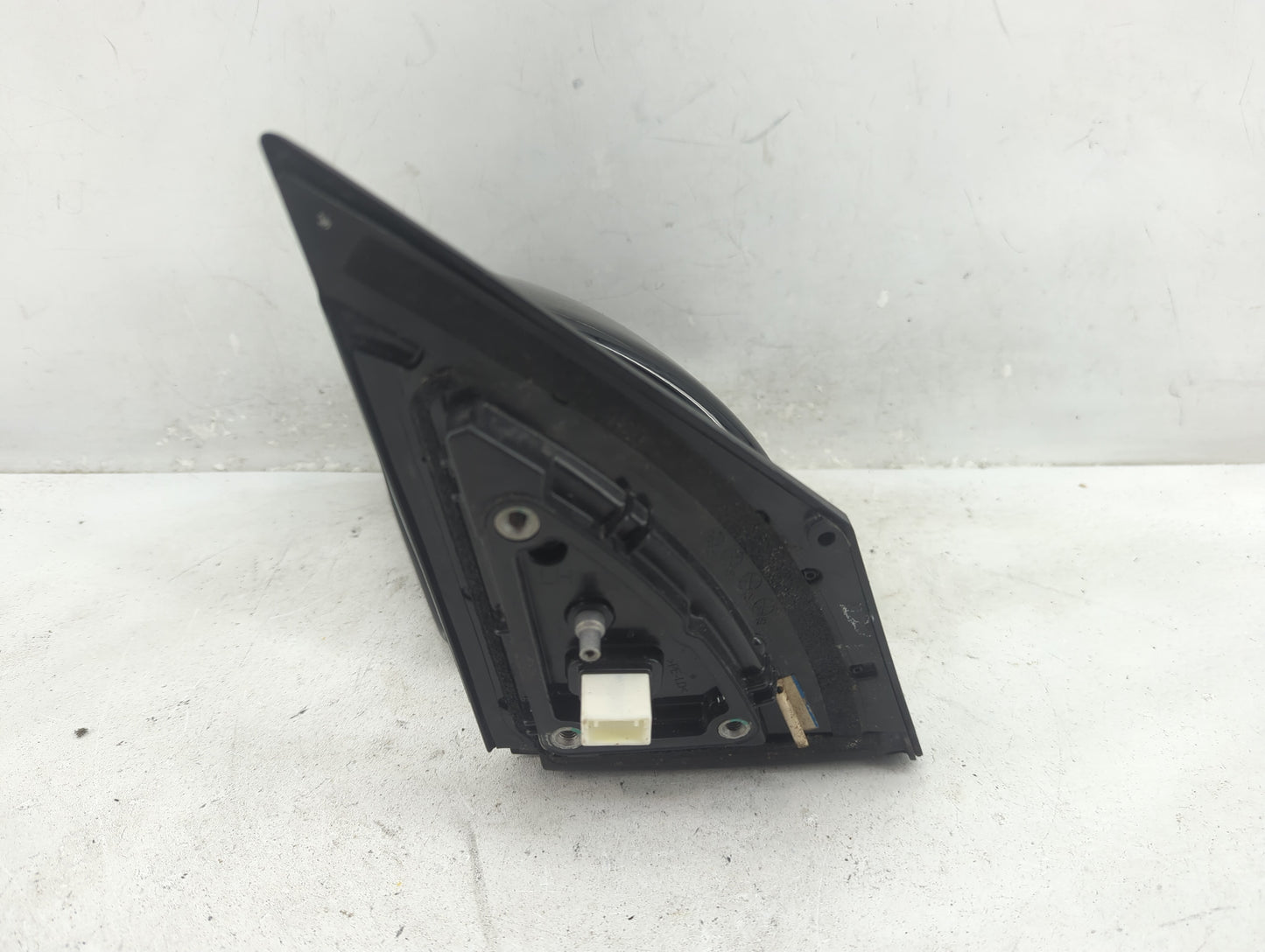 2016-2018 Hyundai Tucson Driver Side View Mirror - Left Door Mirror OEM Used - Oemusedautoparts1.com