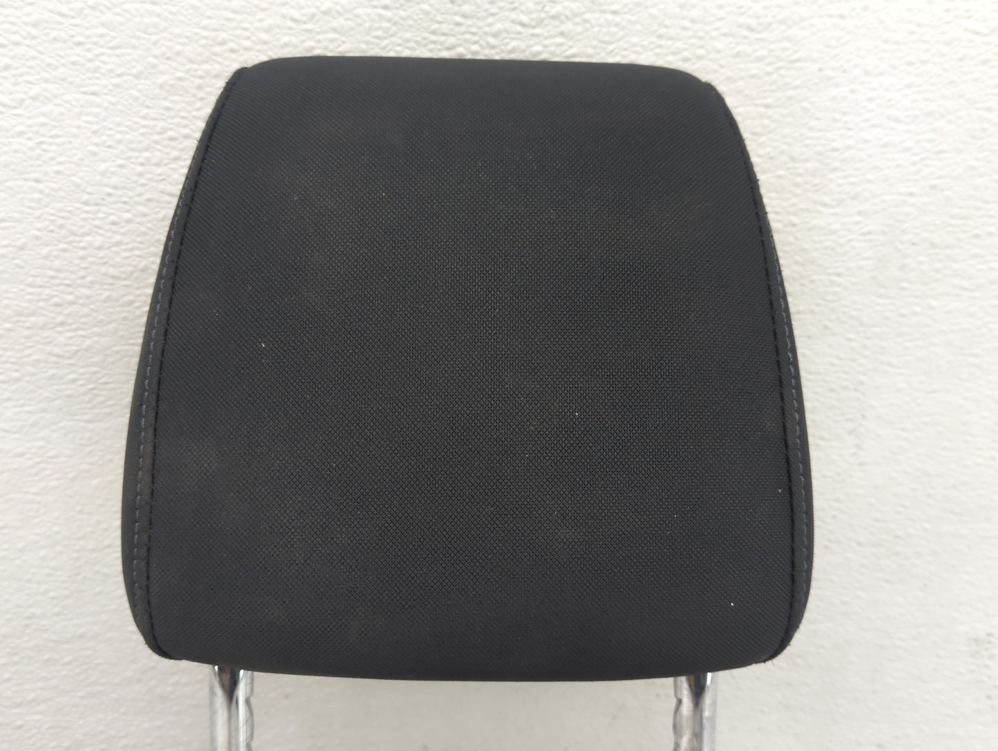 2016-2018 Hyundai Tucson Headrest Head Rest Front Driver Passenger Seat - Oemusedautoparts1.com
