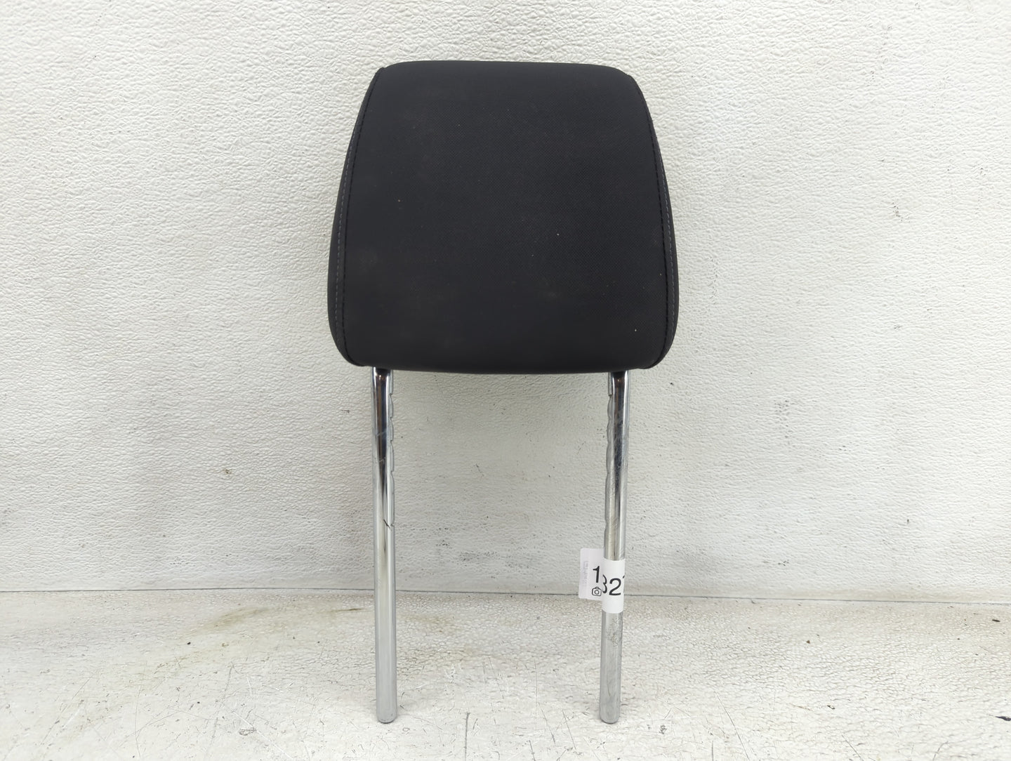 2016-2018 Hyundai Tucson Headrest Head Rest Front Driver Passenger Seat - Oemusedautoparts1.com