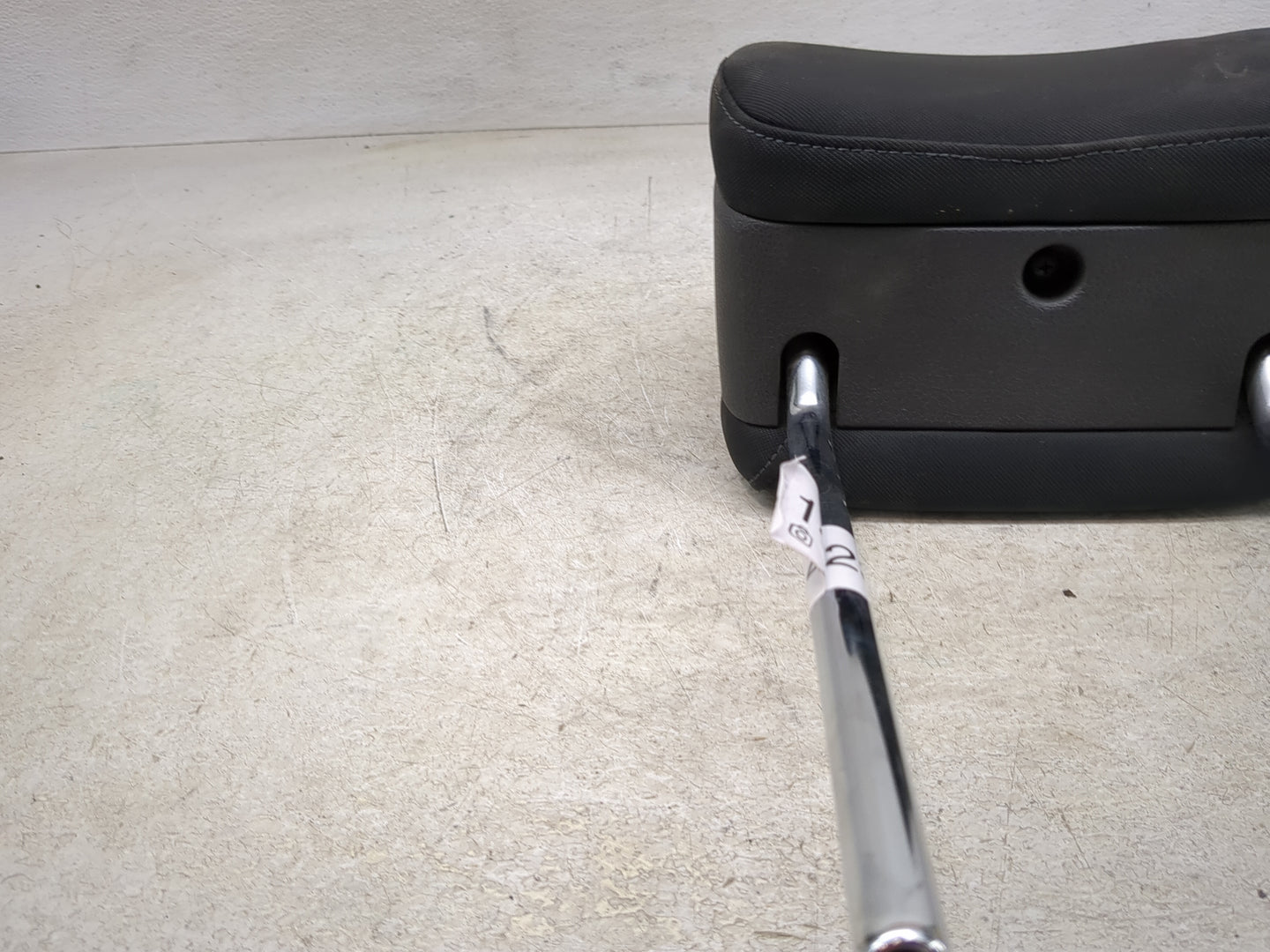 2016 Hyundai Tucson Headrest Head Rest Front Driver Seat Black - Oemusedautoparts1.com