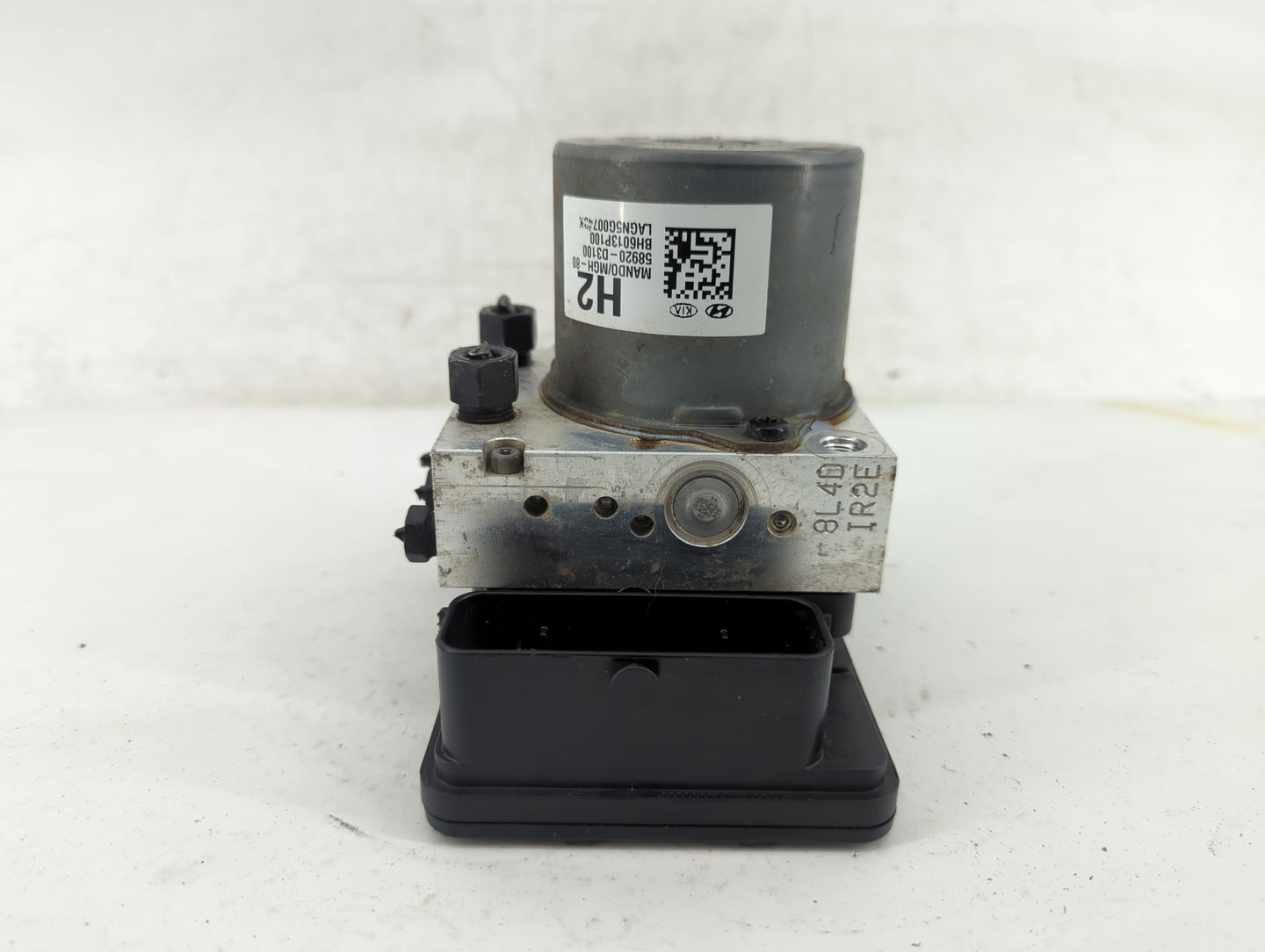 2016-2018 Hyundai Tucson ABS Pump Control Module Replacement P/N:58920-D3100 Fits Fits 2016 2017 2018 OEM Used Auto Parts - 