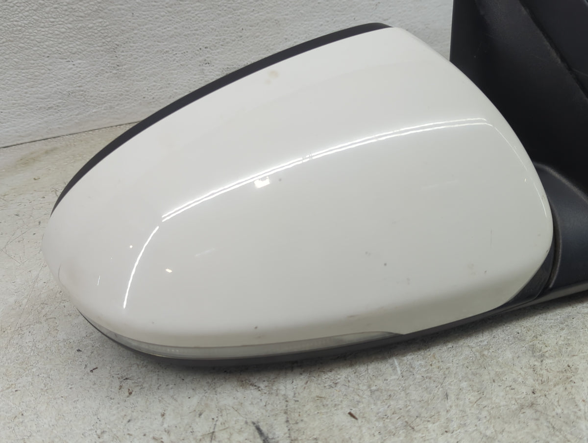 2010-2016 Hyundai Tucson Passenger Side View Mirror - Right Door Mirror OEM Used - Oemusedautoparts1.com