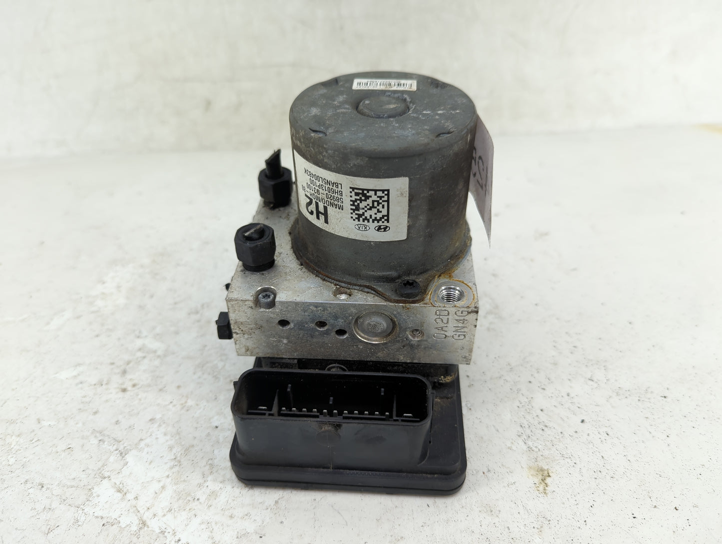2016-2018 Hyundai Tucson ABS Pump Control Module Replacement P/N:58920-D3100 Fits Fits 2016 2017 2018 OEM Used Auto Parts - 