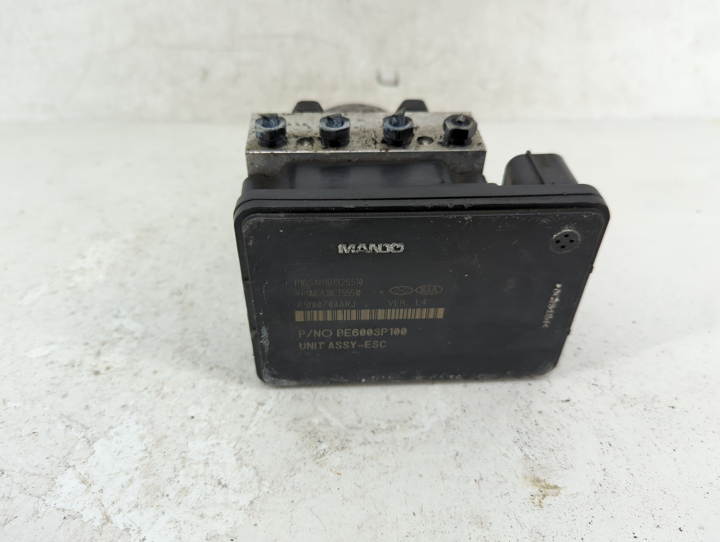 2016-2018 Hyundai Tucson ABS Pump Control Module Replacement P/N:58920-D3100 Fits Fits 2016 2017 2018 OEM Used Auto Parts - 