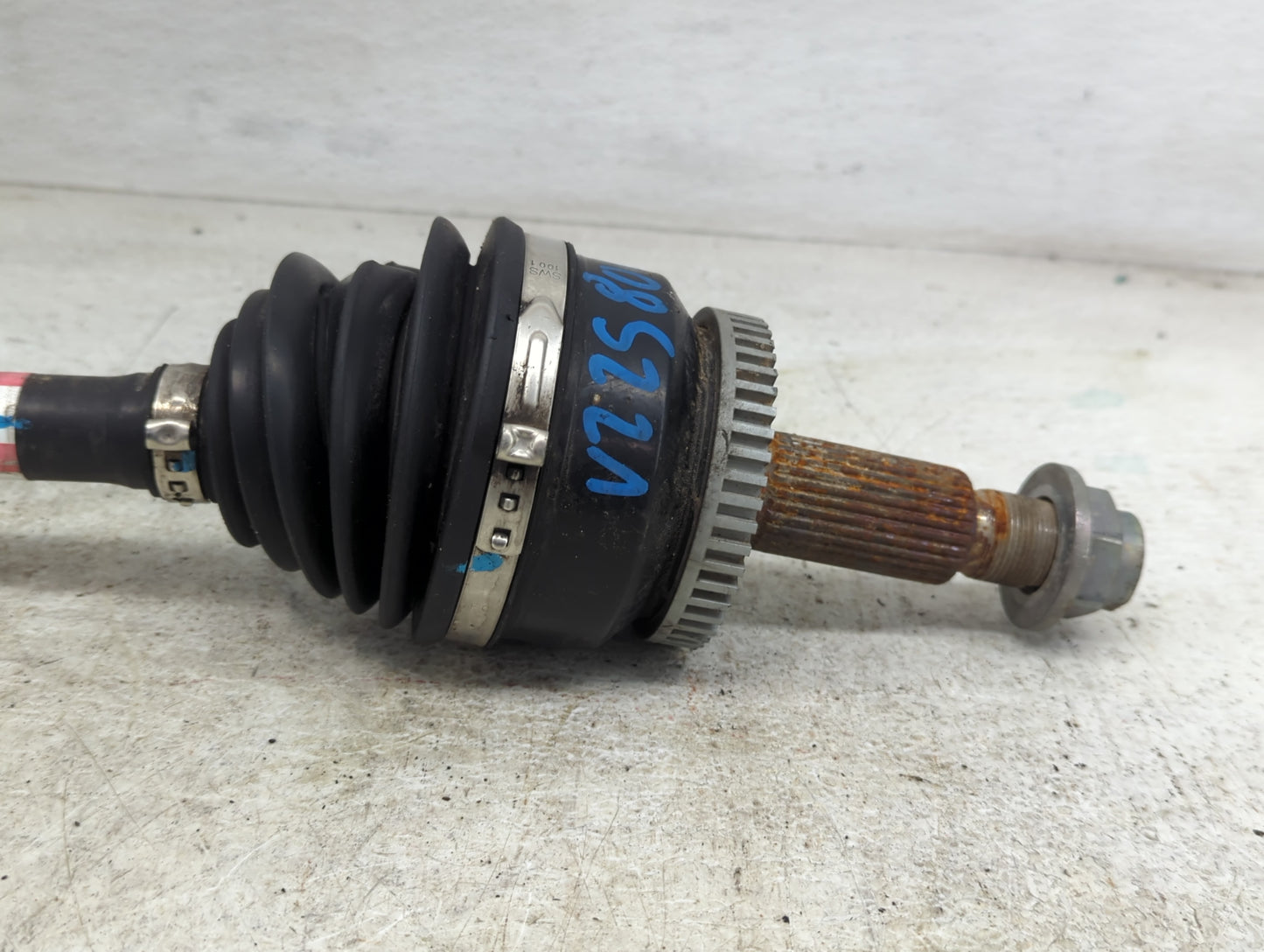 2016-2018 Hyundai Tucson Axle Shaft Front Driver Cv C/v - Oemusedautoparts1.com