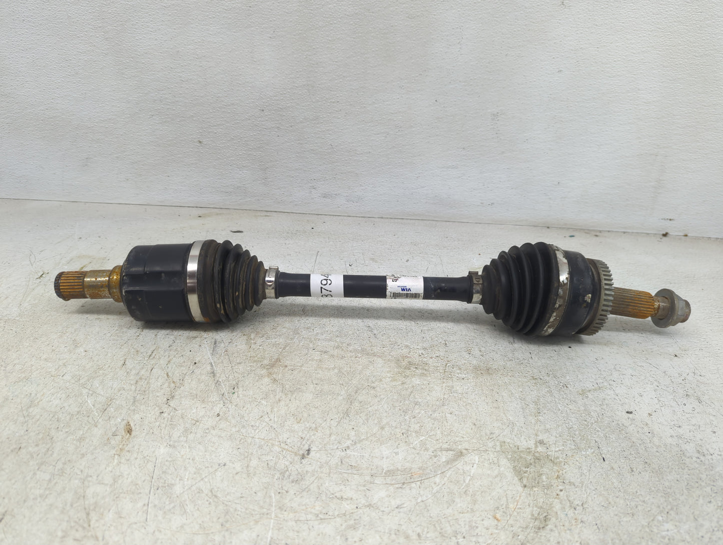 2016-2018 Hyundai Tucson Axle Shaft Front Driver Cv C/v - Oemusedautoparts1.com