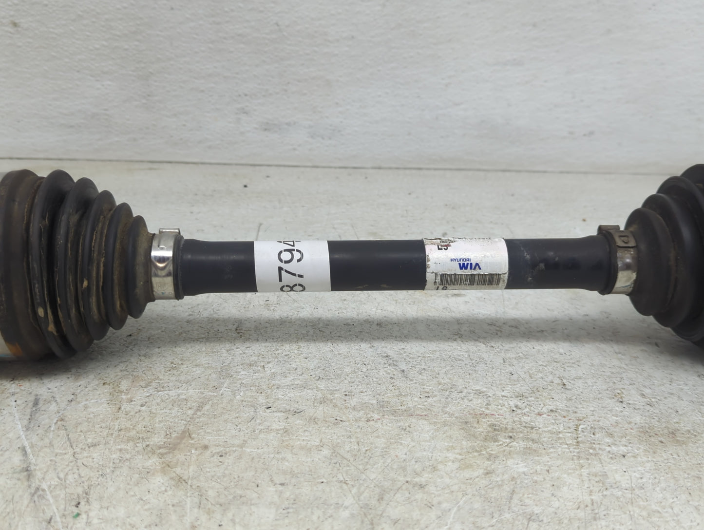 2016-2018 Hyundai Tucson Axle Shaft Front Driver Cv C/v - Oemusedautoparts1.com