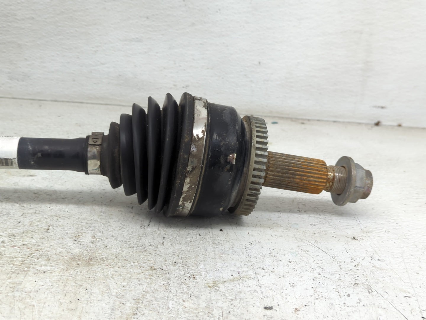 2016-2018 Hyundai Tucson Axle Shaft Front Driver Cv C/v - Oemusedautoparts1.com