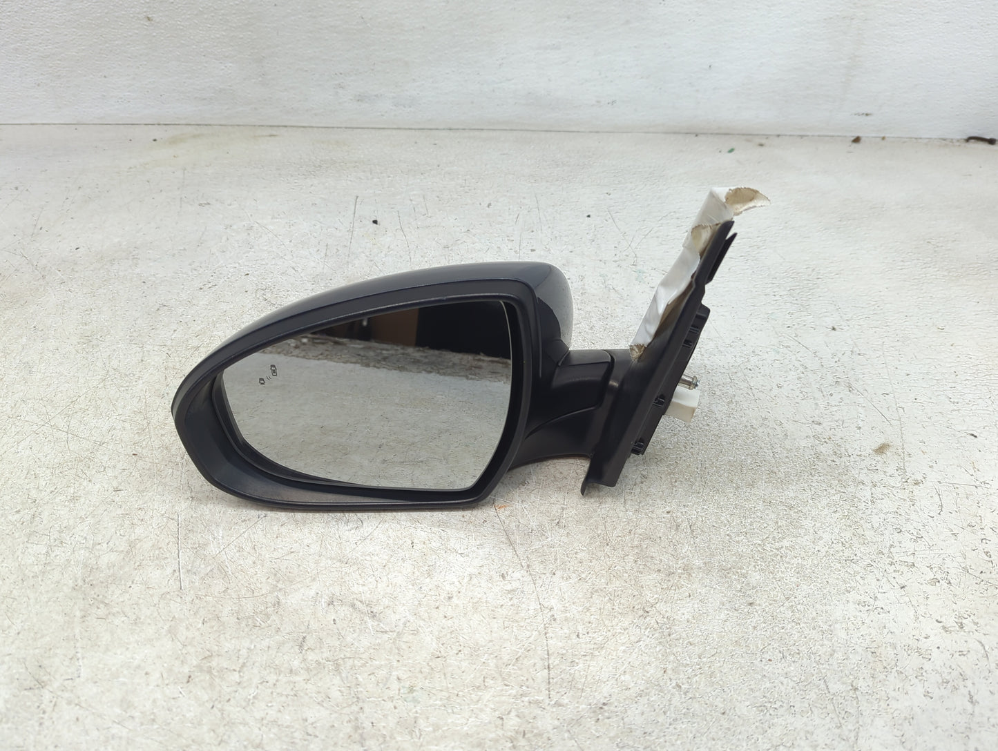 2016-2018 Hyundai Tucson Driver Side View Mirror - Left Door Mirror OEM Used - Oemusedautoparts1.com