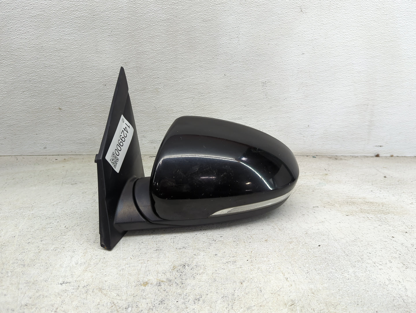 2016-2018 Hyundai Tucson Driver Side View Mirror - Left Door Mirror OEM Used - Oemusedautoparts1.com