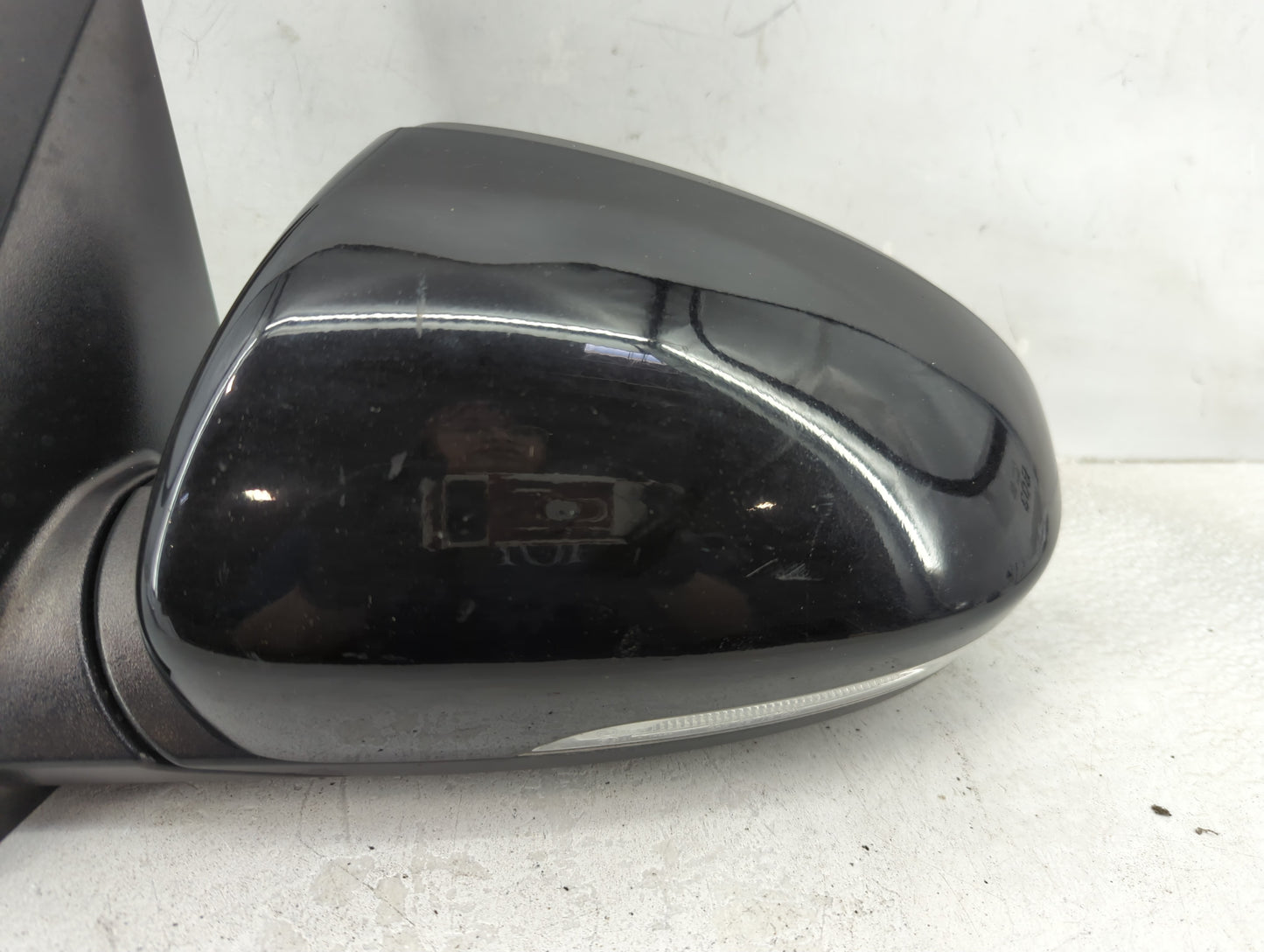 2016-2018 Hyundai Tucson Driver Side View Mirror - Left Door Mirror OEM Used - Oemusedautoparts1.com