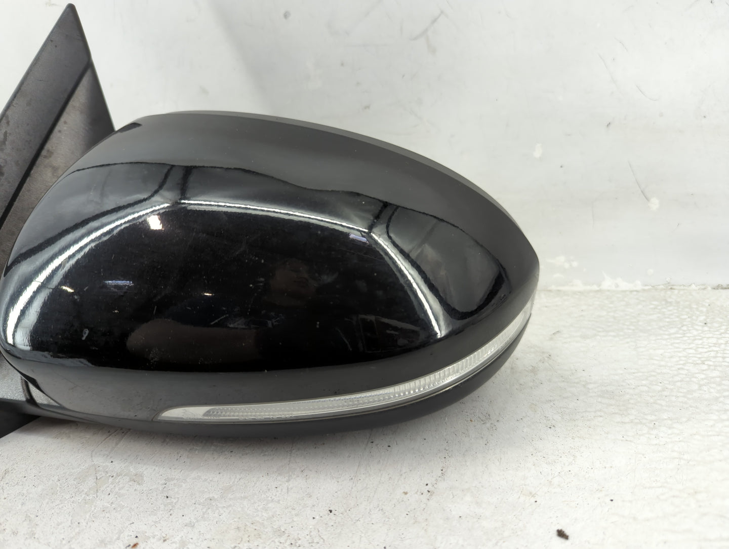 2016-2018 Hyundai Tucson Driver Side View Mirror - Left Door Mirror OEM Used - Oemusedautoparts1.com