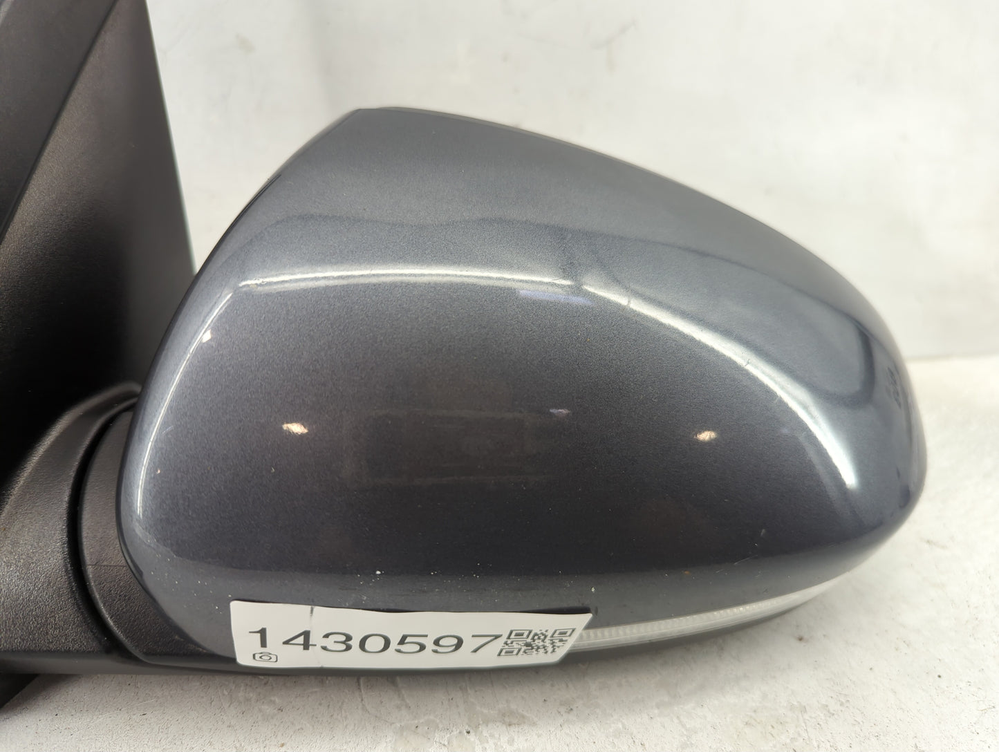 2016-2018 Hyundai Tucson Driver Side View Mirror - Left Door Mirror OEM Used - Oemusedautoparts1.com