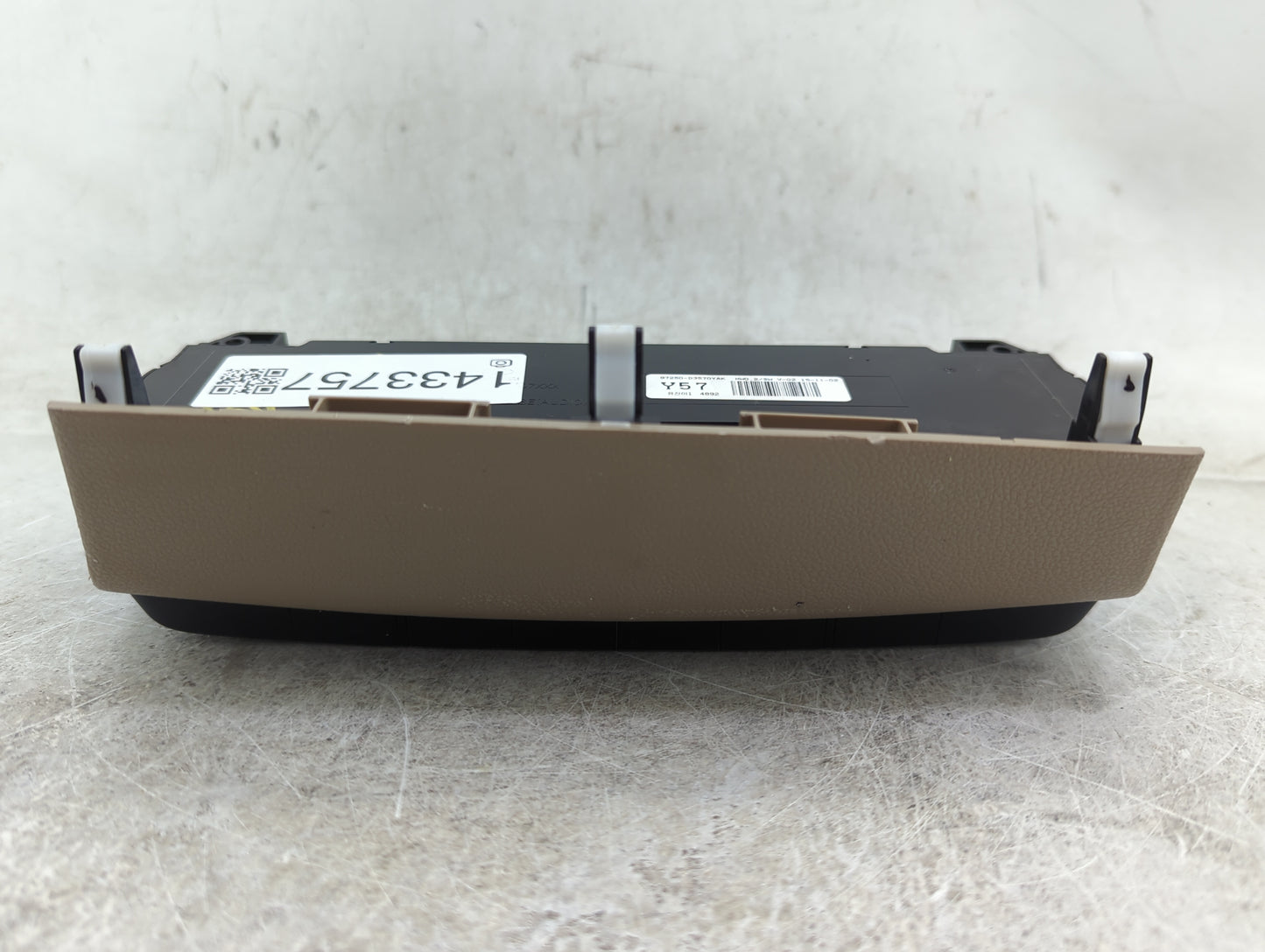 2016 Hyundai Tucson Climate Control Module Temperature AC/Heater Replacement P/N:97250-D3570YAK Fits OEM Used Auto Parts - O