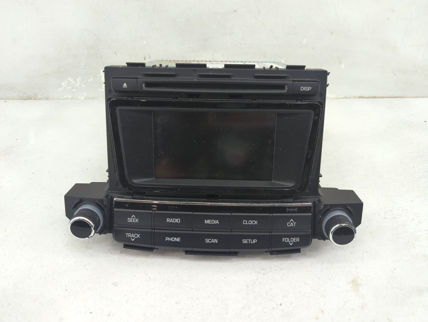 2016-2017 Hyundai Tucson Radio AM FM Cd Player Receiver Replacement P/N:96180-D31004X Fits Fits 2016 2017 OEM Used Auto Part
