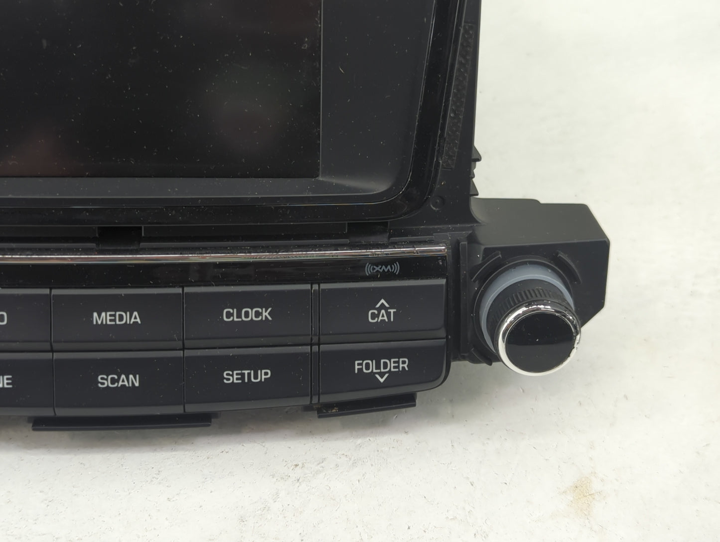 2016-2017 Hyundai Tucson Radio AM FM Cd Player Receiver Replacement P/N:96180-D31004X Fits Fits 2016 2017 OEM Used Auto Part
