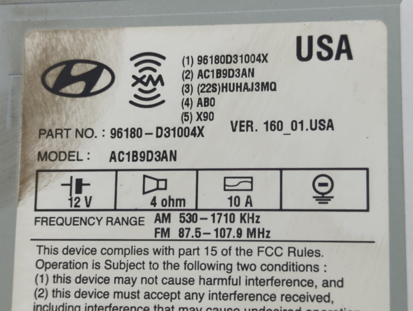 2016-2017 Hyundai Tucson Radio AM FM Cd Player Receiver Replacement P/N:96180-D31004X Fits Fits 2016 2017 OEM Used Auto Part