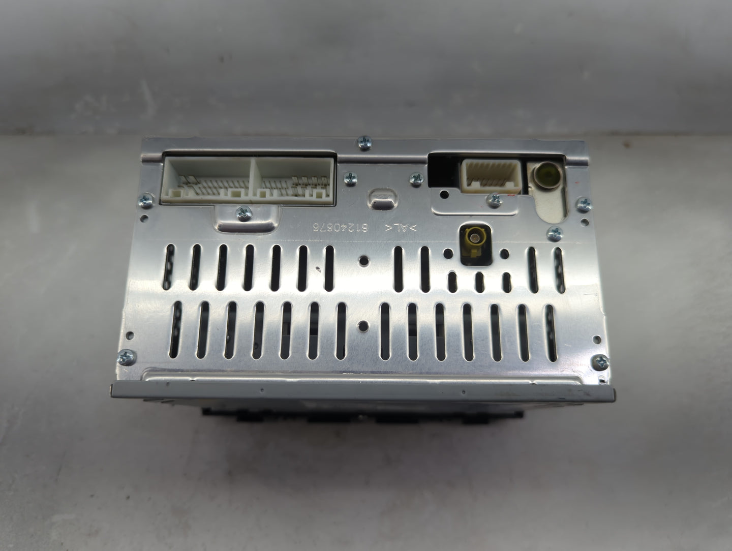 2016-2017 Hyundai Tucson Radio AM FM Cd Player Receiver Replacement P/N:96180-D31004X Fits Fits 2016 2017 OEM Used Auto Part