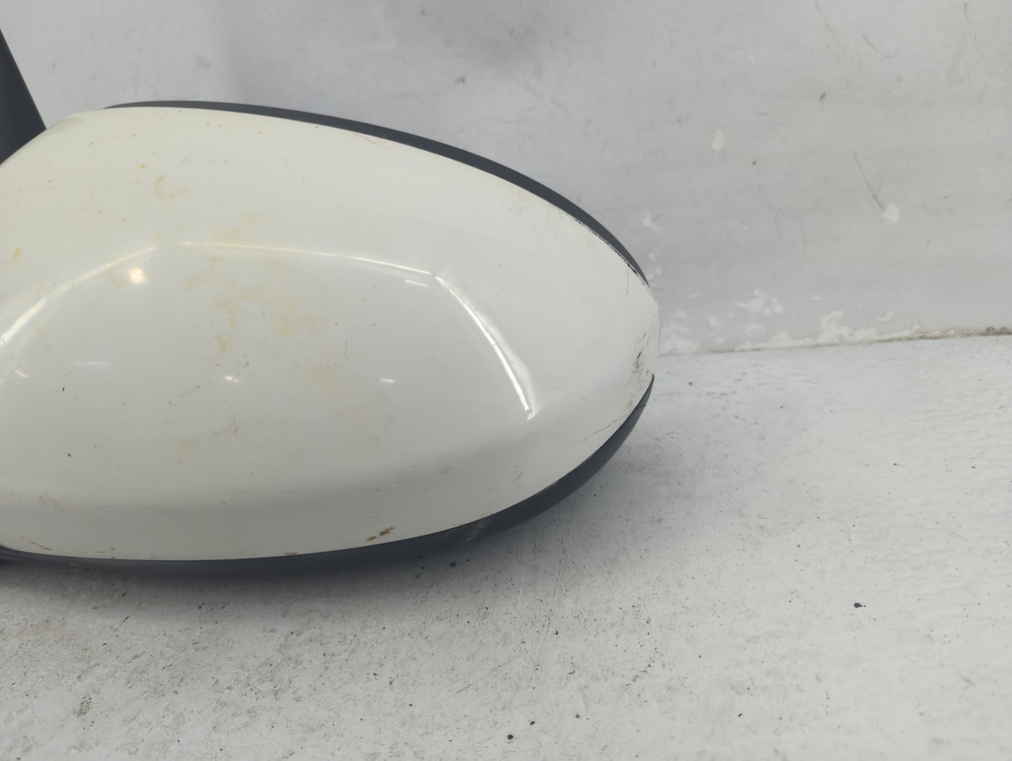 2016-2018 Hyundai Tucson Driver Side View Mirror - Left Door Mirror OEM Used - Oemusedautoparts1.com