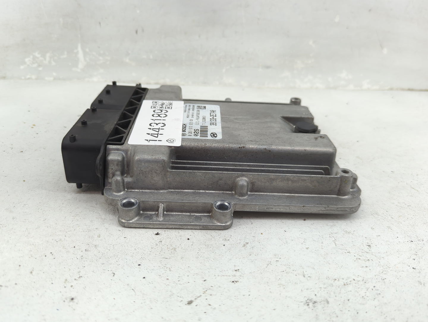 2016-2018 Hyundai Tucson PCM Engine Control Computer ECU ECM PCU OEM P/N:39133-2ETA0 0261S13935 Fits Fits 2016 2017 2018 OEM