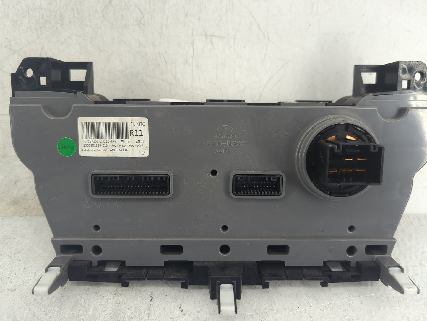 2016-2018 Hyundai Tucson Climate Control Module Temperature AC/Heater Replacement P/N:97250-D3110-TRY 97250-D3XXX Fits OEM U