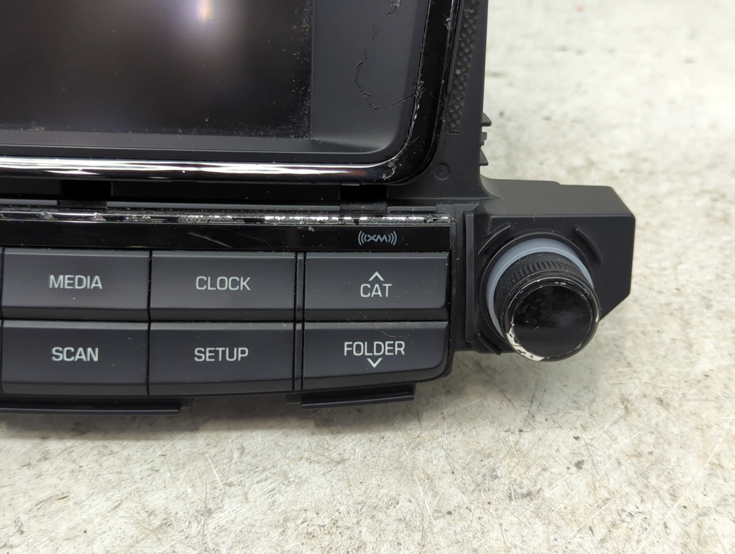 2016-2017 Hyundai Tucson Radio AM FM Cd Player Receiver Replacement P/N:96180-D31004X AC1B9D3AN Fits Fits 2016 2017 OEM Used