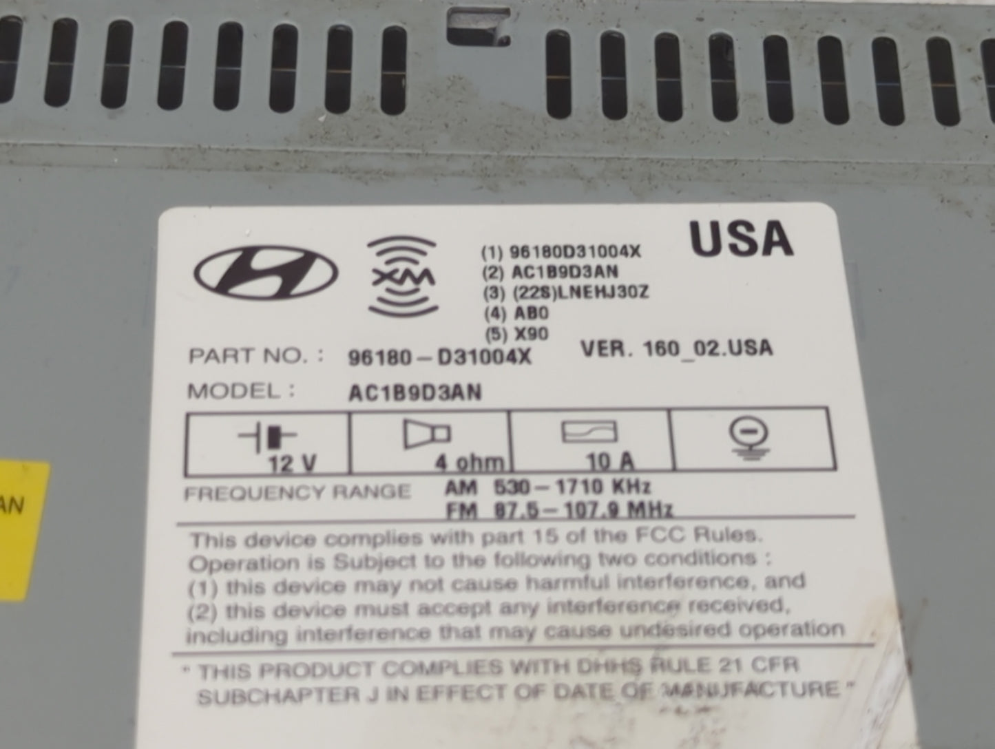 2016-2017 Hyundai Tucson Radio AM FM Cd Player Receiver Replacement P/N:96180-D31004X AC1B9D3AN Fits Fits 2016 2017 OEM Used