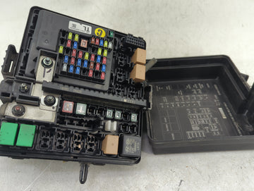 2016-2018 Hyundai Tucson Fusebox Fuse Box Panel Relay Module P/N:91941-D3022 MG666077, 91950-D3230 Fits Fits 2016 2017 2018 