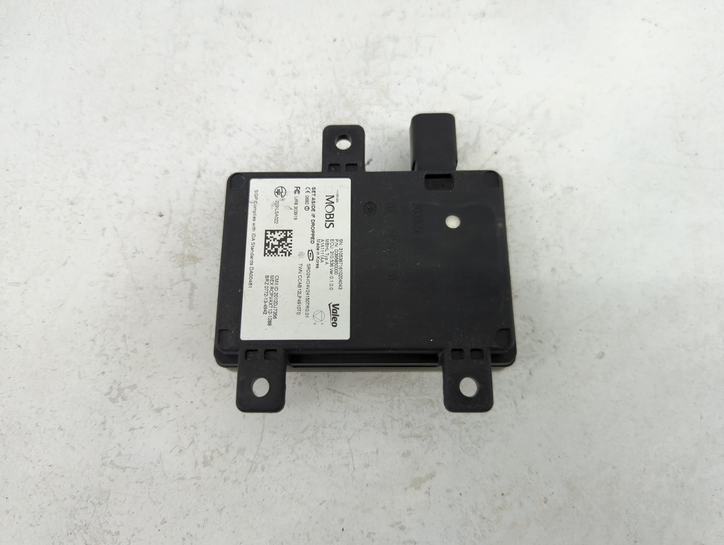 2016-2018 Hyundai Tucson Chassis Control Module Ccm Bcm Body Control 1460426 - Oemusedautoparts1.com