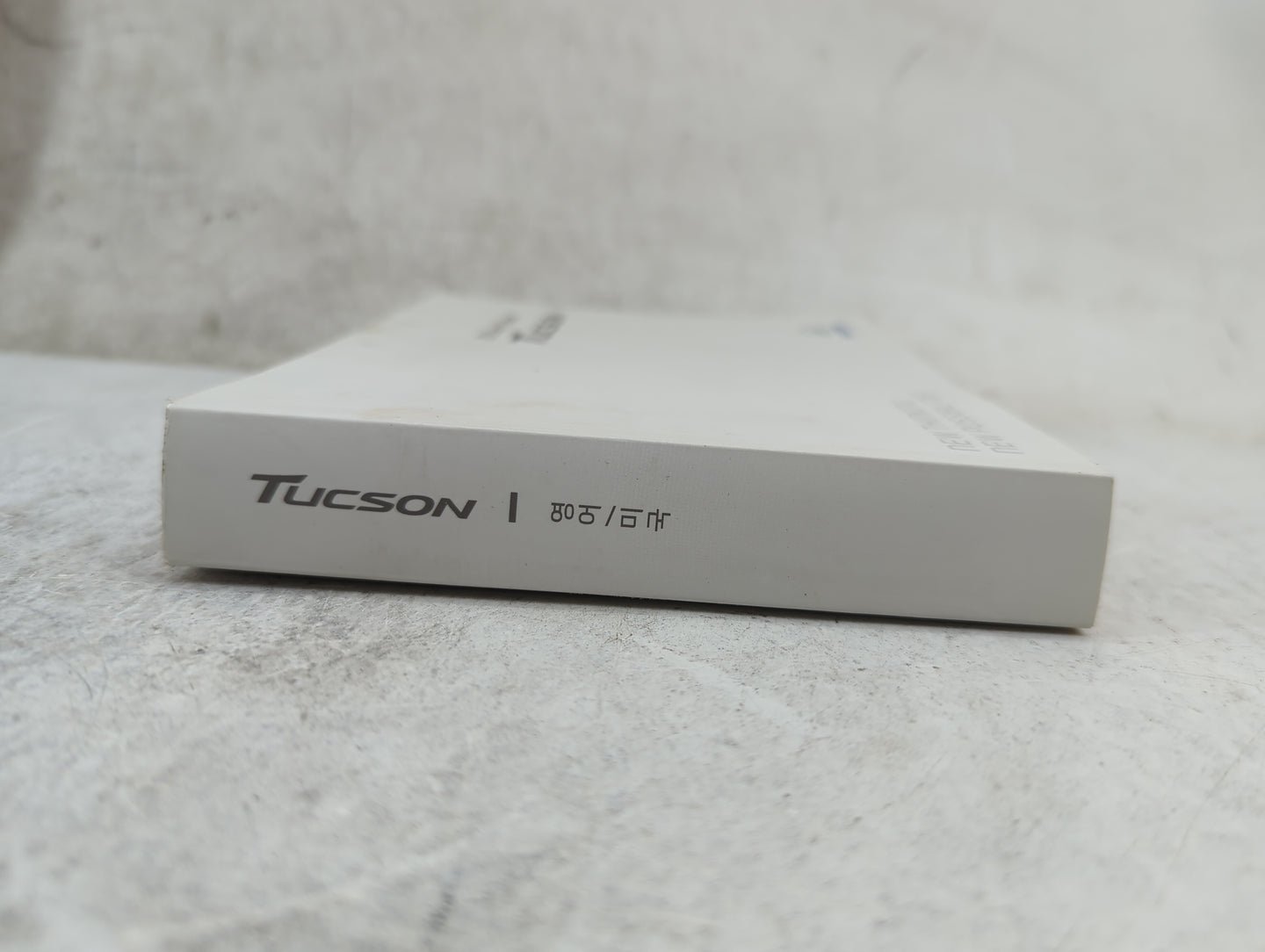 2016 Hyundai Tucson Owners Manual Book Guide P/N:GD30-EU56C OEM Used Auto Parts - Oemusedautoparts1.com