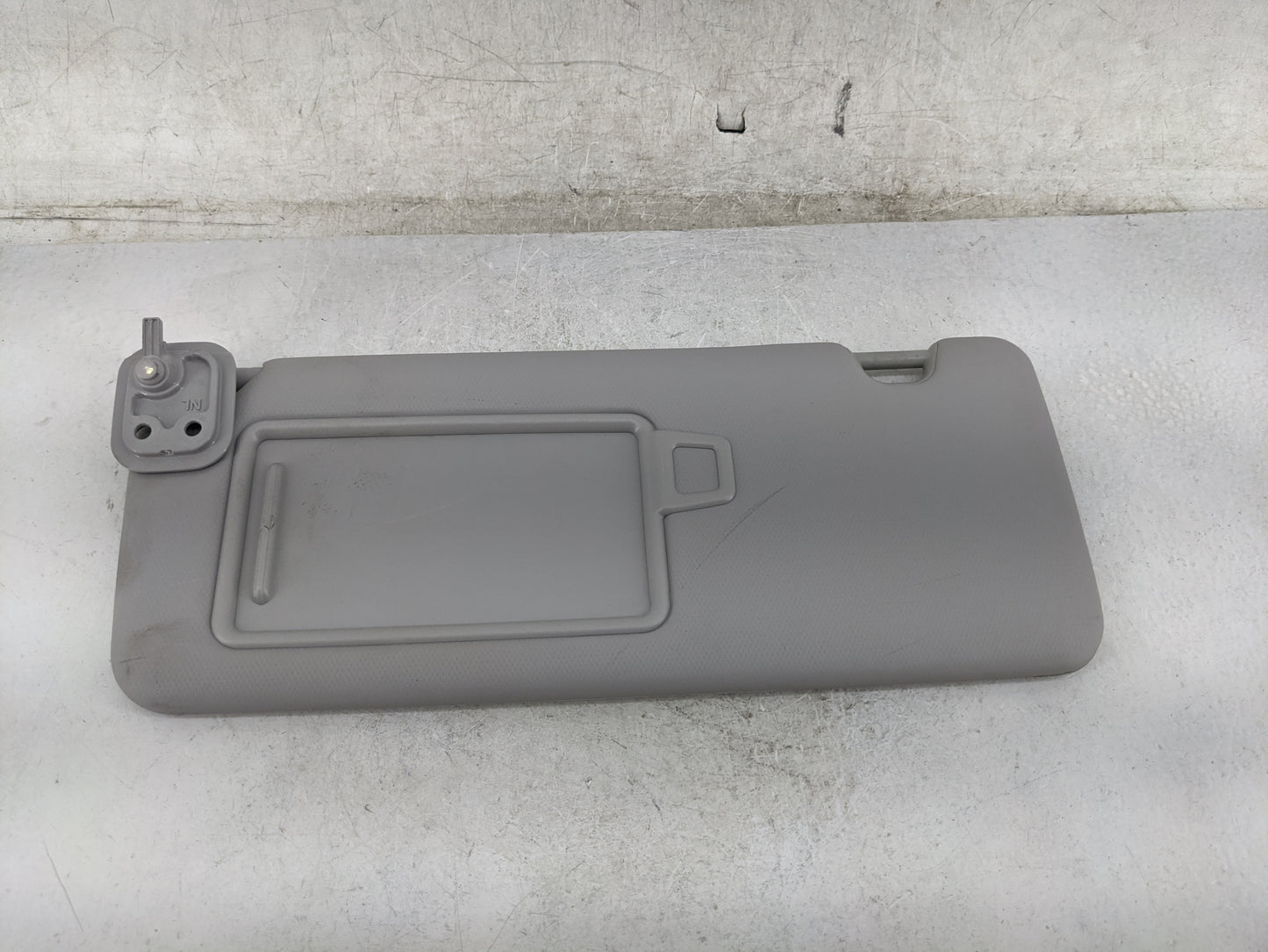 2016-2018 Hyundai Tucson Sun Visor Shade Replacement Driver Left Mirror Fits Fits 2016 2017 2018 OEM Used Auto Parts - Oemus